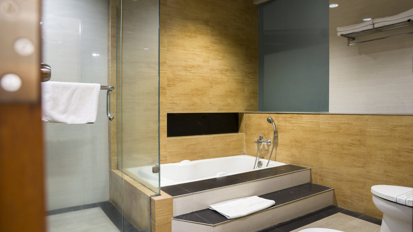 bathroom Grage Suite Grage Resort Sangkan